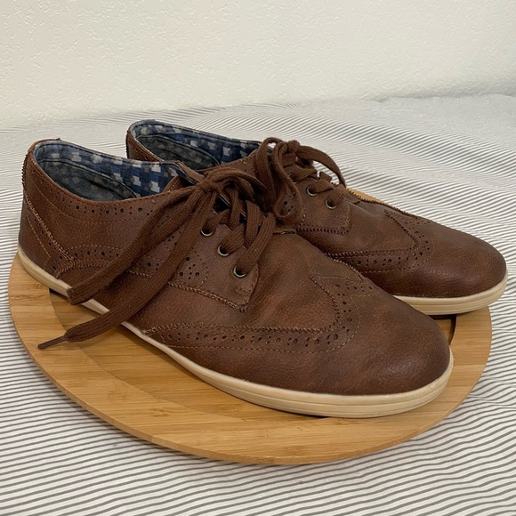 BEN SHERMAN Nicholas wingtip‎ Oxford sneakers chestnut brown Men’s 10 - Picture 1 of 10